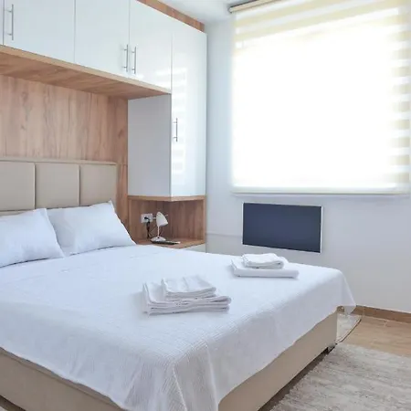 Martenovic 1 Apartment