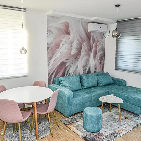 Martenovic 1 Apartment